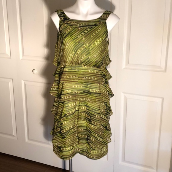 Robbie Bee Signiture lined ruffled layered dress, NWT - Picture 1 of 4